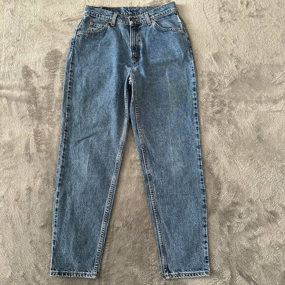 Levi's Denim - Vintage Levi's 921 Tapered Leg Relaxed Fit Women's size 10S 27x29